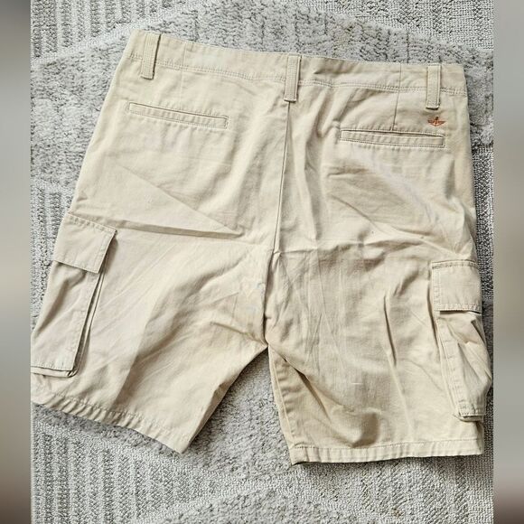 💝Dockers Men's Beige Cargo Shorts - Picture 2 of 3